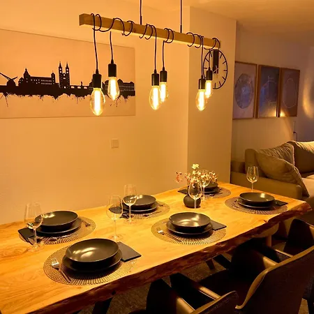 Апартаменти Main Cozy Casa Am Ringpark Free Parking *